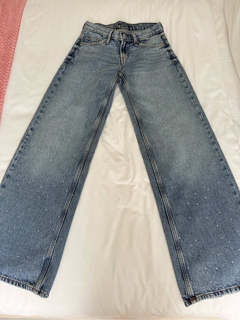 Arizona Jeans Super Low Rise Baggy Rhinestone Jeans | Size 000